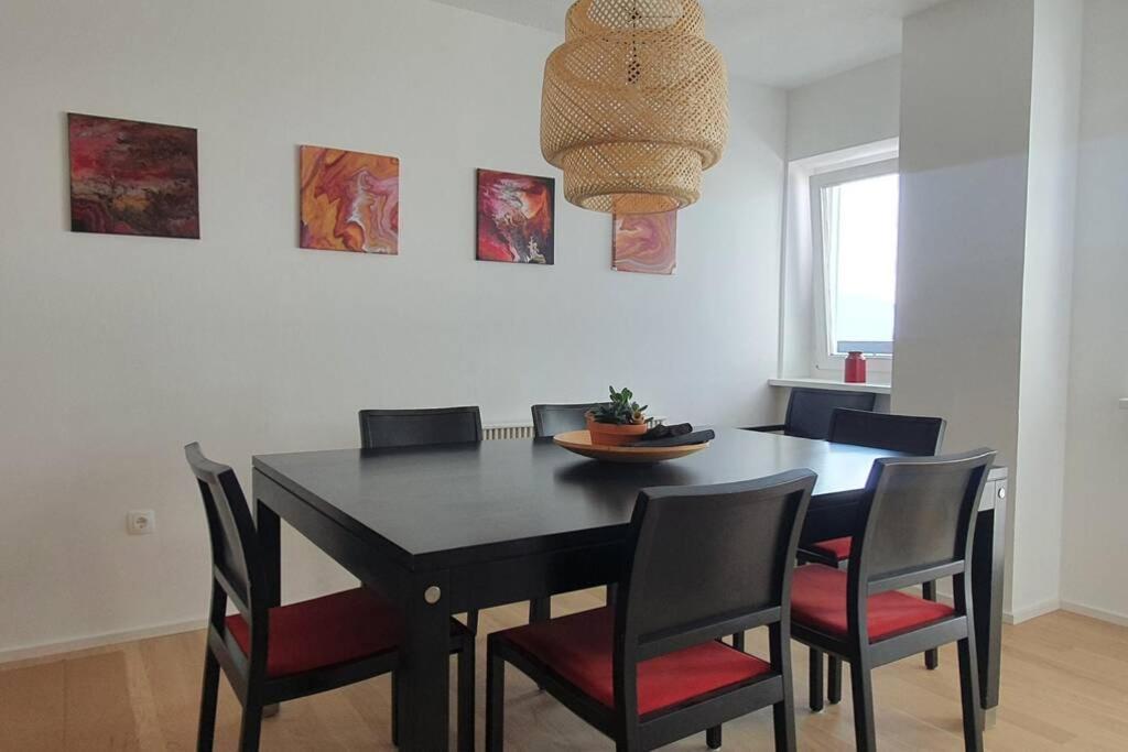 Bird'S Eye View 75 - 8Th Floor 3Br Apt. 100M2 거치즈 외부 사진